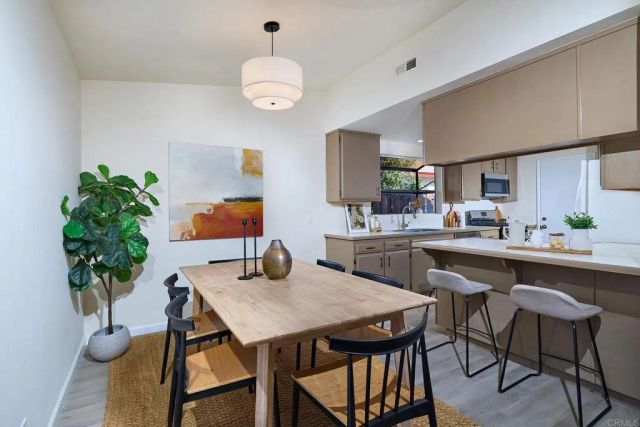 297 Juaneno Ave., Oceanside, CA 92057