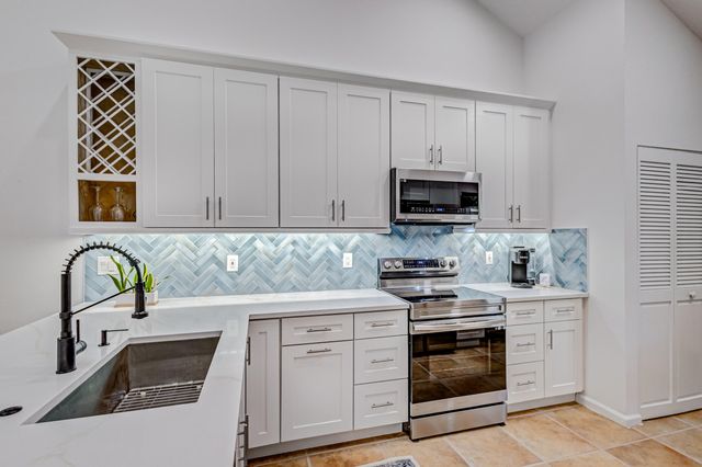 705 Sea Oats Drive B3, Juno Beach, FL 33408