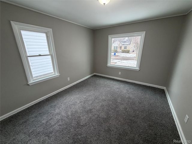 8112 Dale, Center Line, MI 48015