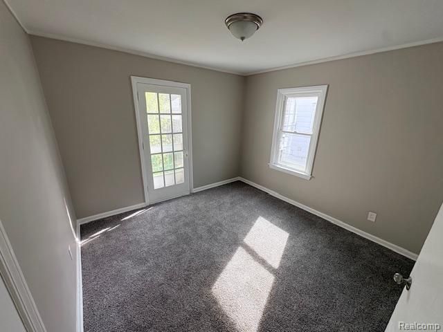 8112 Dale, Center Line, MI 48015
