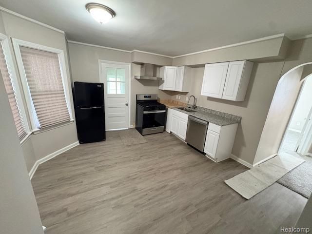 8112 Dale, Center Line, MI 48015