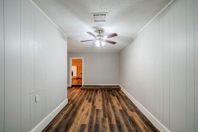 7226 Gore Drive, Houston, TX 77016