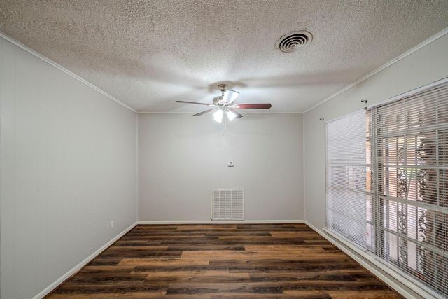 7226 Gore Drive, Houston, TX 77016