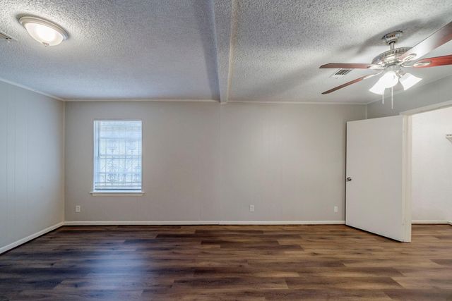 7226 Gore Drive, Houston, TX 77016