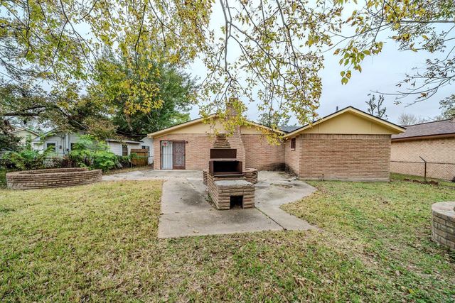 7226 Gore Drive, Houston, TX 77016