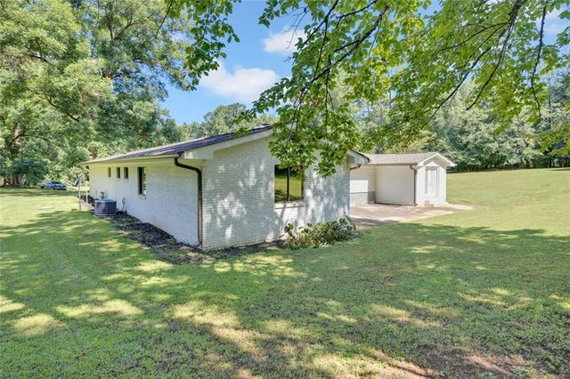 18 Valley Trail, Covington, GA 30014