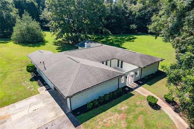 18 Valley Trail, Covington, GA 30014