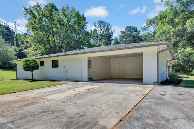 18 Valley Trail, Covington, GA 30014