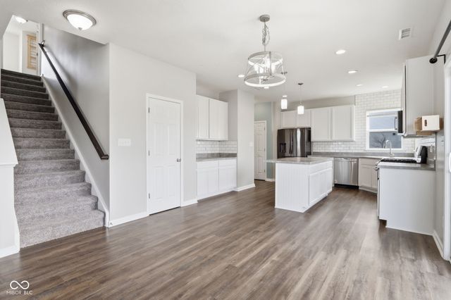 206 Verdant Drive, Cicero, IN 46034