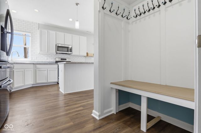 206 Verdant Drive, Cicero, IN 46034