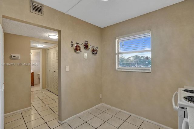 8301 Sands Point Blvd S205, Tamarac, FL 33321