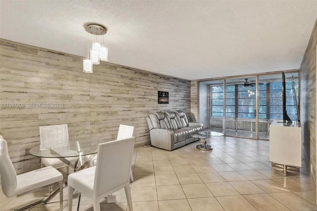 8301 Sands Point Blvd S205, Tamarac, FL 33321