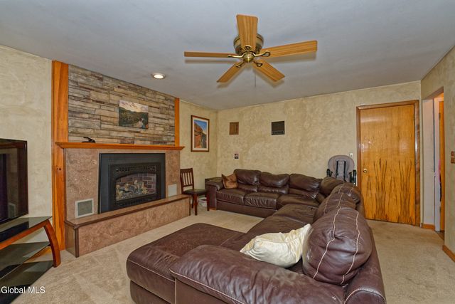 1841 Tower Street, Rotterdam, NY 12303