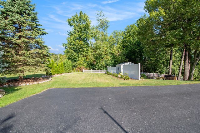 1520 Lamphere Street, Hillsdale Twp, MI 49242