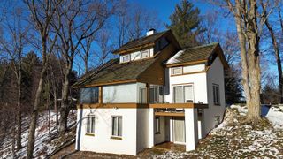 4210 S Bluff Lane, Cleveland Twp, MI 49621