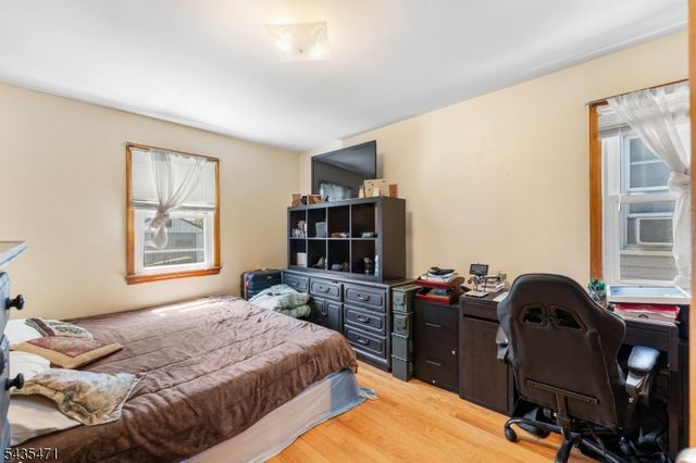 19 Albert St, North Arlington Boro, NJ 07031