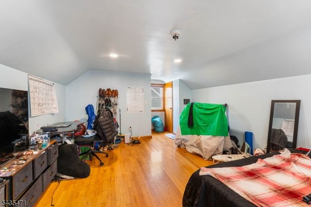 19 Albert St, North Arlington Boro, NJ 07031