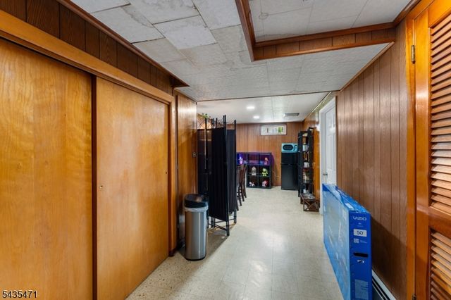 19 Albert St, North Arlington Boro, NJ 07031