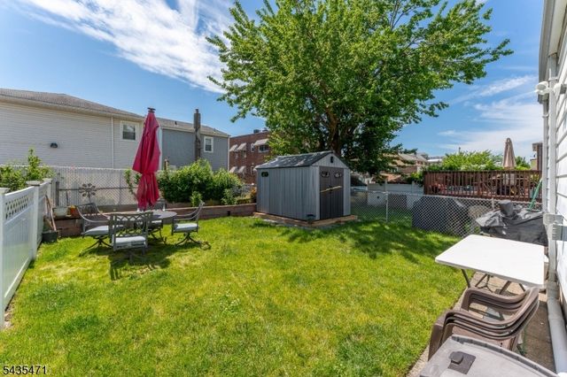 19 Albert St, North Arlington Boro, NJ 07031