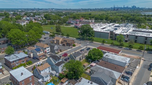 19 Albert St, North Arlington Boro, NJ 07031