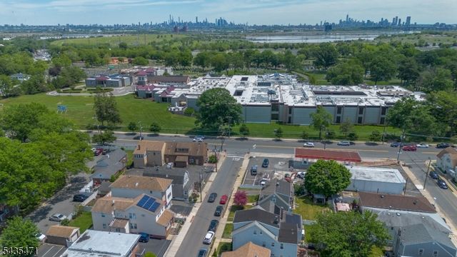 19 Albert St, North Arlington Boro, NJ 07031