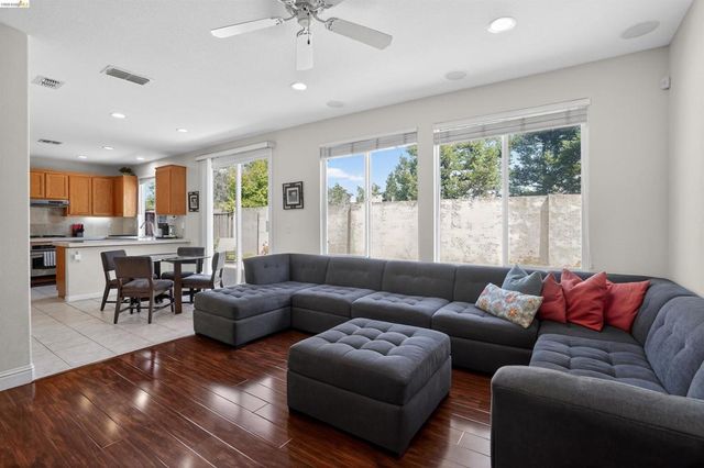 1221 Andrea way, Vallejo, CA 94591