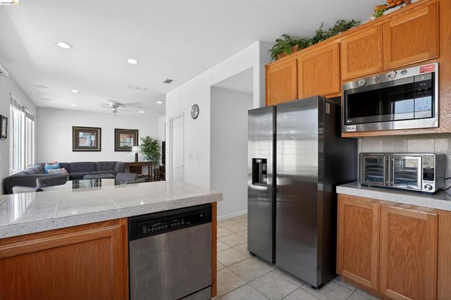 1221 Andrea way, Vallejo, CA 94591