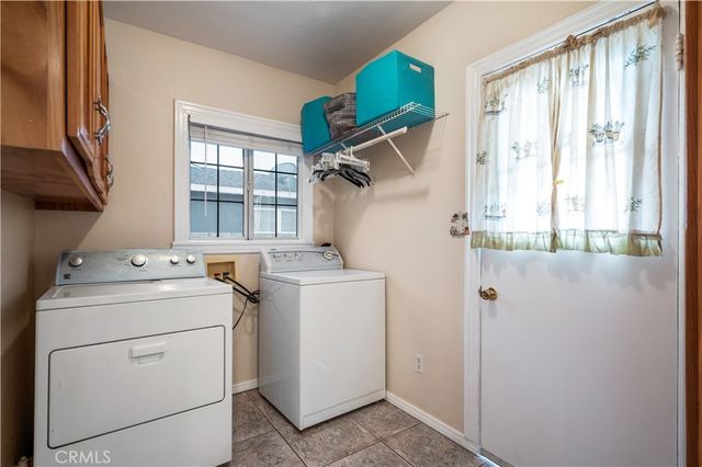 1217 Cary Avenue, Wilmington, CA 90744