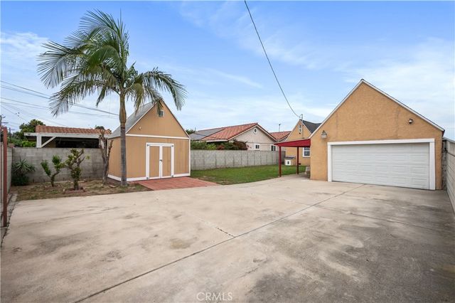 1217 Cary Avenue, Wilmington, CA 90744