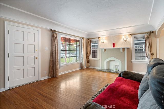 1217 Cary Avenue, Wilmington, CA 90744