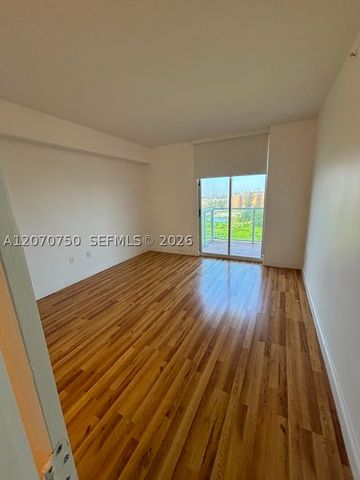 5077 NW 7th St 917, Miami, FL 33126