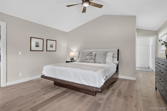 3885 Quarton Road, Bloomfield Hills, MI 48302