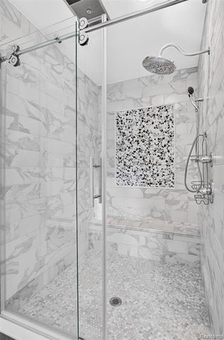 3885 Quarton Road, Bloomfield Hills, MI 48302