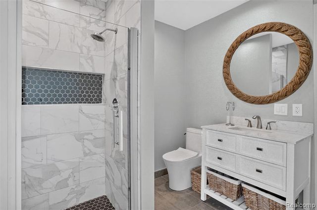 3885 Quarton Road, Bloomfield Hills, MI 48302