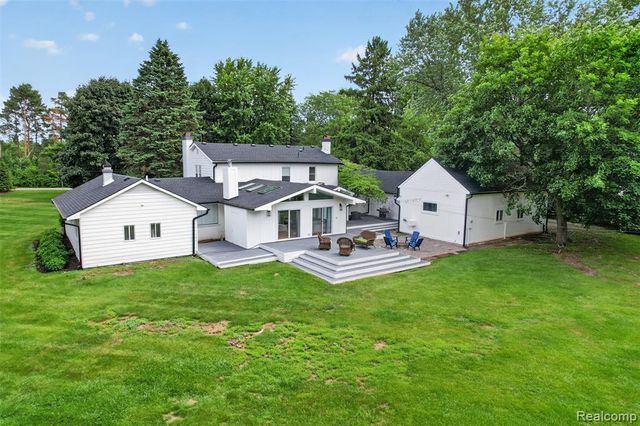 3885 Quarton Road, Bloomfield Hills, MI 48302