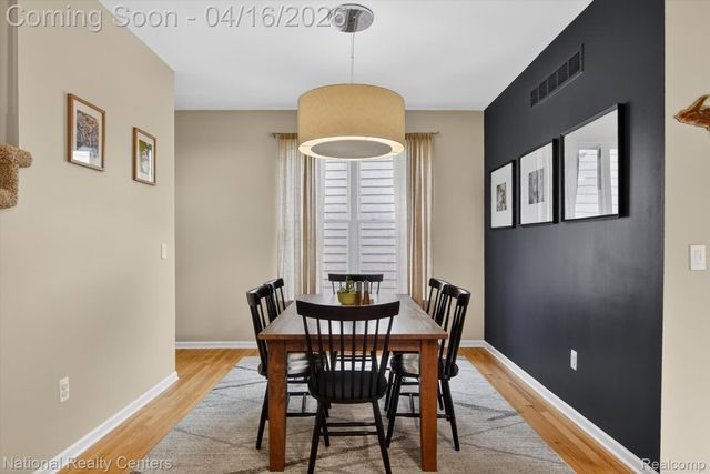 43181 Emerson Way, Novi, MI 48377