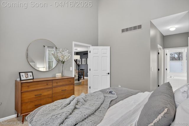 43181 Emerson Way, Novi, MI 48377