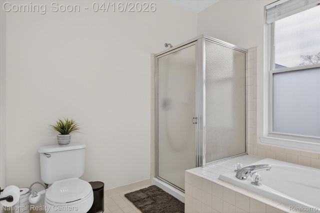 43181 Emerson Way, Novi, MI 48377