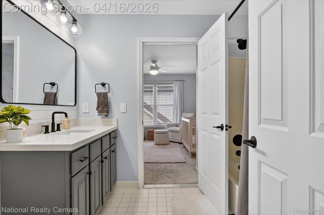 43181 Emerson Way, Novi, MI 48377