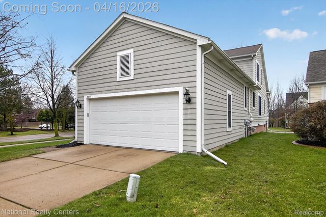 43181 Emerson Way, Novi, MI 48377