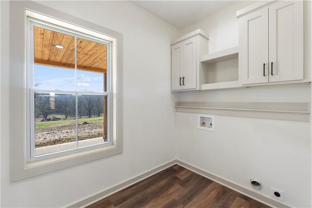 829 1001st Road, Odessa, MO 64076