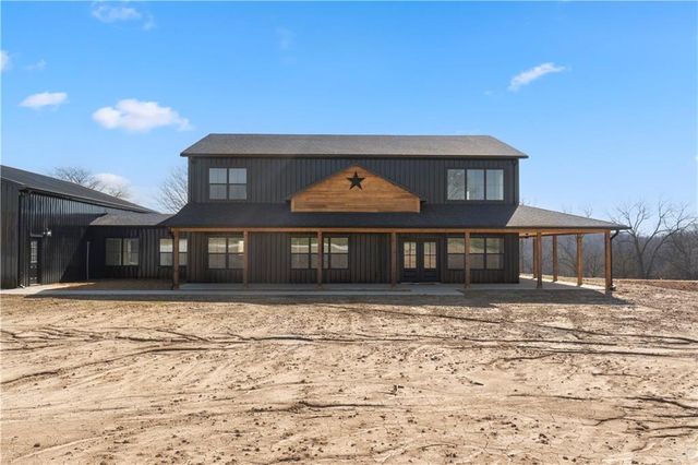 829 1001st Road, Odessa, MO 64076