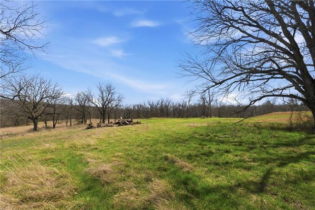 829 1001st Road, Odessa, MO 64076