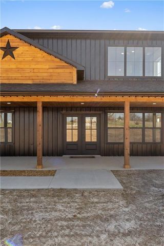 829 1001st Road, Odessa, MO 64076