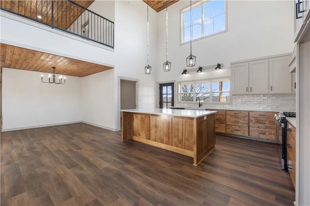 829 1001st Road, Odessa, MO 64076