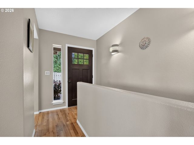 39820 Se Louden Rd, Corbett, OR 97019