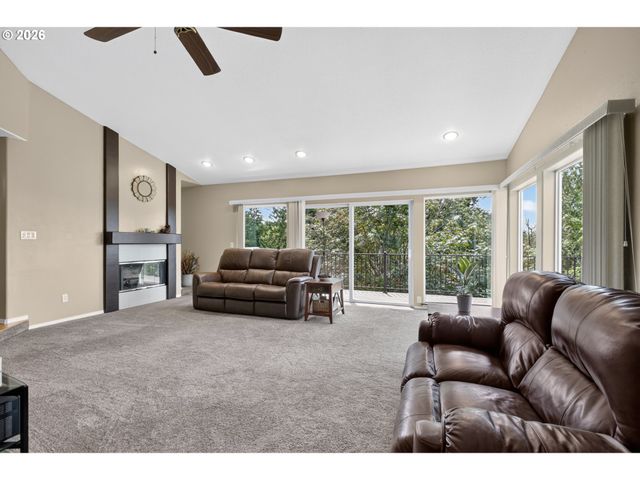 39820 Se Louden Rd, Corbett, OR 97019