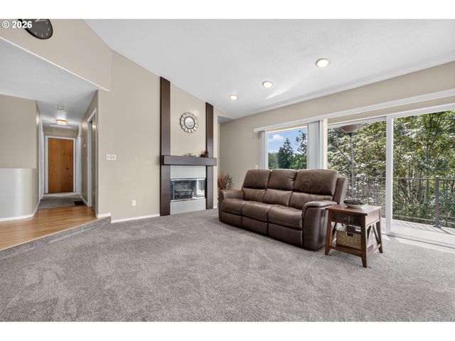 39820 Se Louden Rd, Corbett, OR 97019