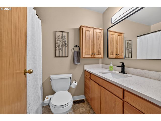 39820 Se Louden Rd, Corbett, OR 97019