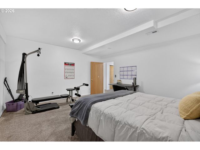 39820 Se Louden Rd, Corbett, OR 97019